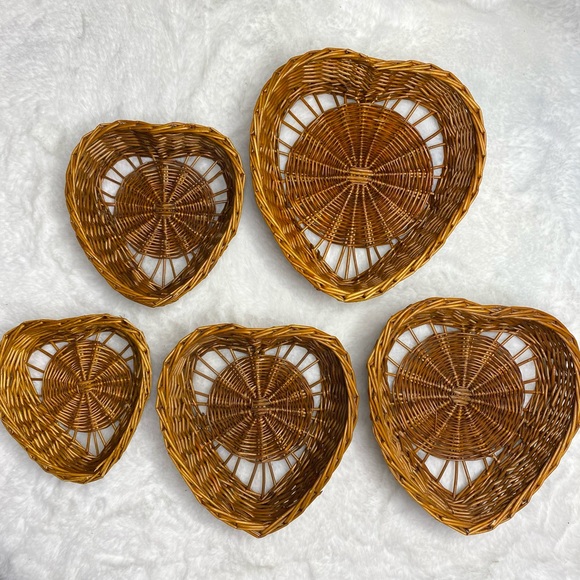 Vintage Wicker Nesting Heart Baskets Set of 5